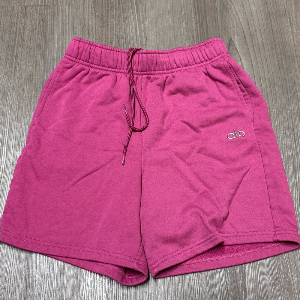 ALO Yoga Women's Fuchsia Athletic Shorts
